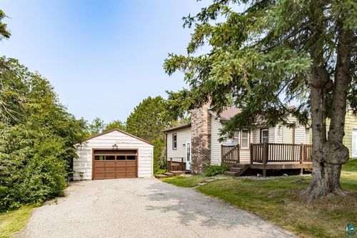 57 W Chisholm St, Duluth, MN, 55803-1505 | Card Image