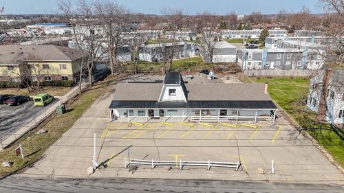 2440 Perry St, Madison, WI, 53713-2450 | Card Image