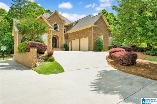 912 Trinity Ct, Hoover, AL, 35242-6057 | Card Image