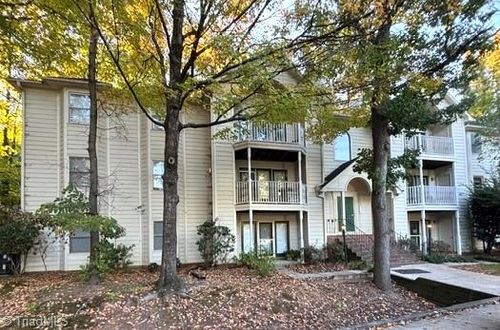 f-5928 Friendly Avenue, Greensboro, NC, 27410 | Card Image