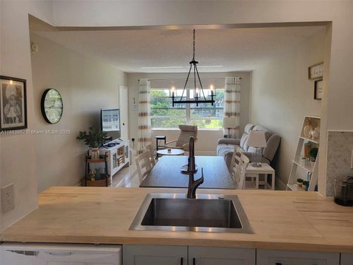 apt-610-4700 Nw 35th St, Lauderdale Lakes, FL, 33319-5479 | Card Image