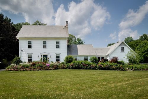 178 Dedham St, Dover, MA, 02030-2225 | Card Image