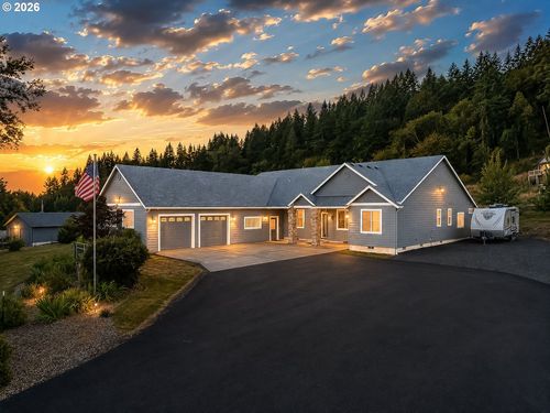 805 Insel Rd, Woodland, WA, 98674 | Card Image