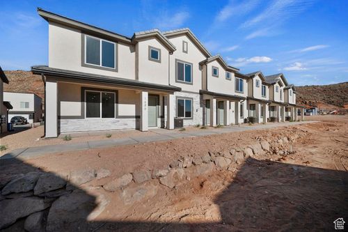 3376 E Dance Hall Ln, Washington, UT, 84780-3831 | Card Image