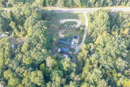 4760 E Howard City Edmore Road, Edmore, MI, 48829 | Card Image