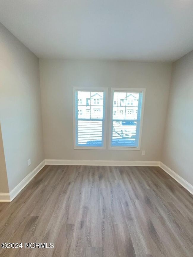 607 Jacks Crossing Dr, Townhouse with 2 bedrooms, 3 bathrooms and null parking in Hubert NC | Image 5