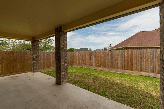 8040 Honeywood Trl, Home with 3 bedrooms, 2 bathrooms and null parking in Nederland TX | Image 14