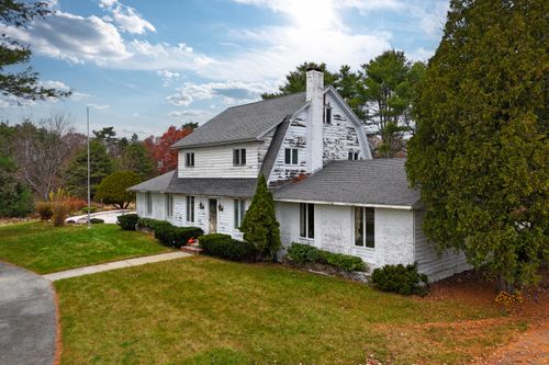 210A Augusta Rd, Topsham, ME, 04086-5726 | Card Image