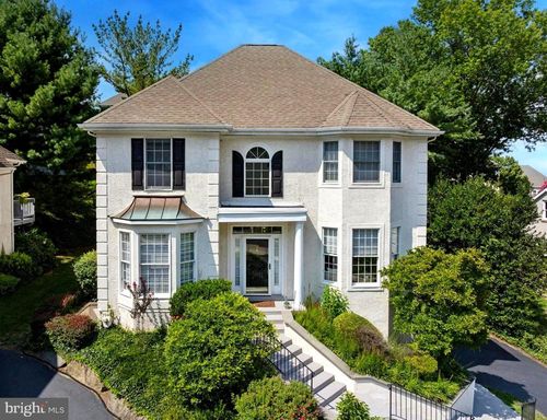 400 Spring Garden Ln, W Cnshohocken, PA, 19428-2968 | Card Image