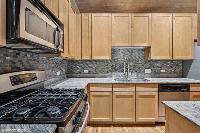 UNIT-147 - 1070 W 15 Th St, Condo with 2 bedrooms, 2 bathrooms and 1 parking in Chicago IL | Image 8