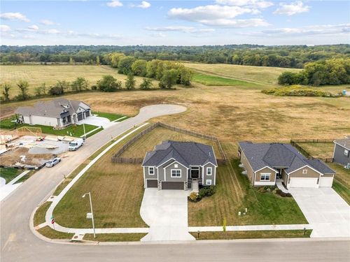 1325 Ne 122nd St, Kansas City, MO, 64165-1010 | Card Image