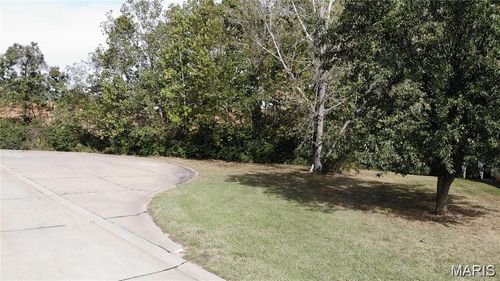 Blumhoff Blumhoff Avenue, St Charles, MO, 63385 | Card Image