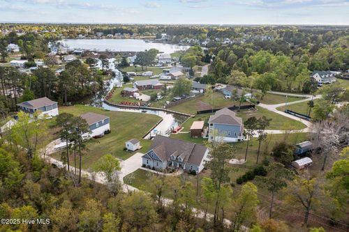 442 Crows Nest Ln, Sneads Ferry, NC, 28460-8522 | Card Image