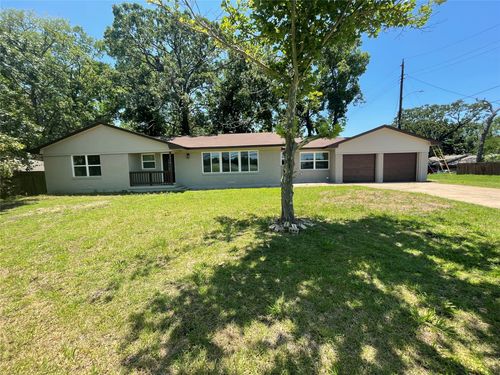 2830 W Crawford St, Denison, TX, 75020-4067 | Card Image