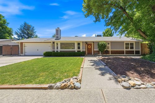 2661 Snow Ln, Redding, CA, 96003-3416 | Card Image