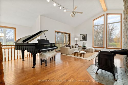 1015 County 2 Road, Prince Edward County, ON, K0K2J0 | Card Image