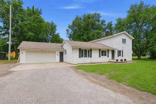 12376 W Reid Rd, Durand, MI, 48429-9300 | Card Image