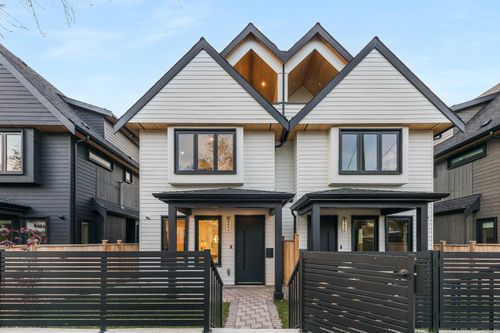 1-4889 Moss St, Vancouver, BC, V5R3T3 | Card Image