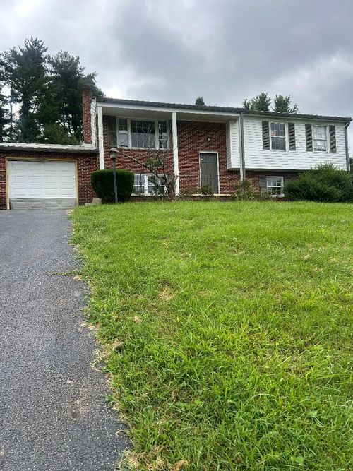 4134 Appleton Ave Nw, Roanoke, VA, 24017-2108 | Card Image