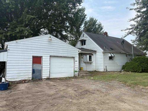 6199 County Road M, Fitchburg, WI, 53575-1812 | Card Image