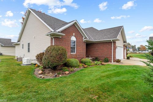 5442 Hidden Ridge Trl, Linden, MI, 48451-8816 | Card Image