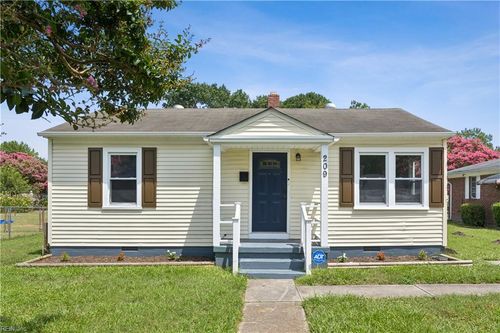 209 Woodstock St, Portsmouth, VA, 23701-3541 | Card Image