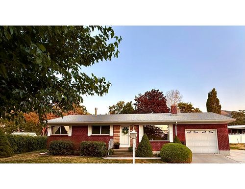519 Capri Cir, Tooele, UT, 84074-3020 | Card Image