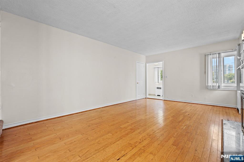 Residential Lease in Cliffside Park 3