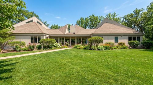 5611 Oak Bluffs Rd, Fontana, WI, 53125 | Card Image