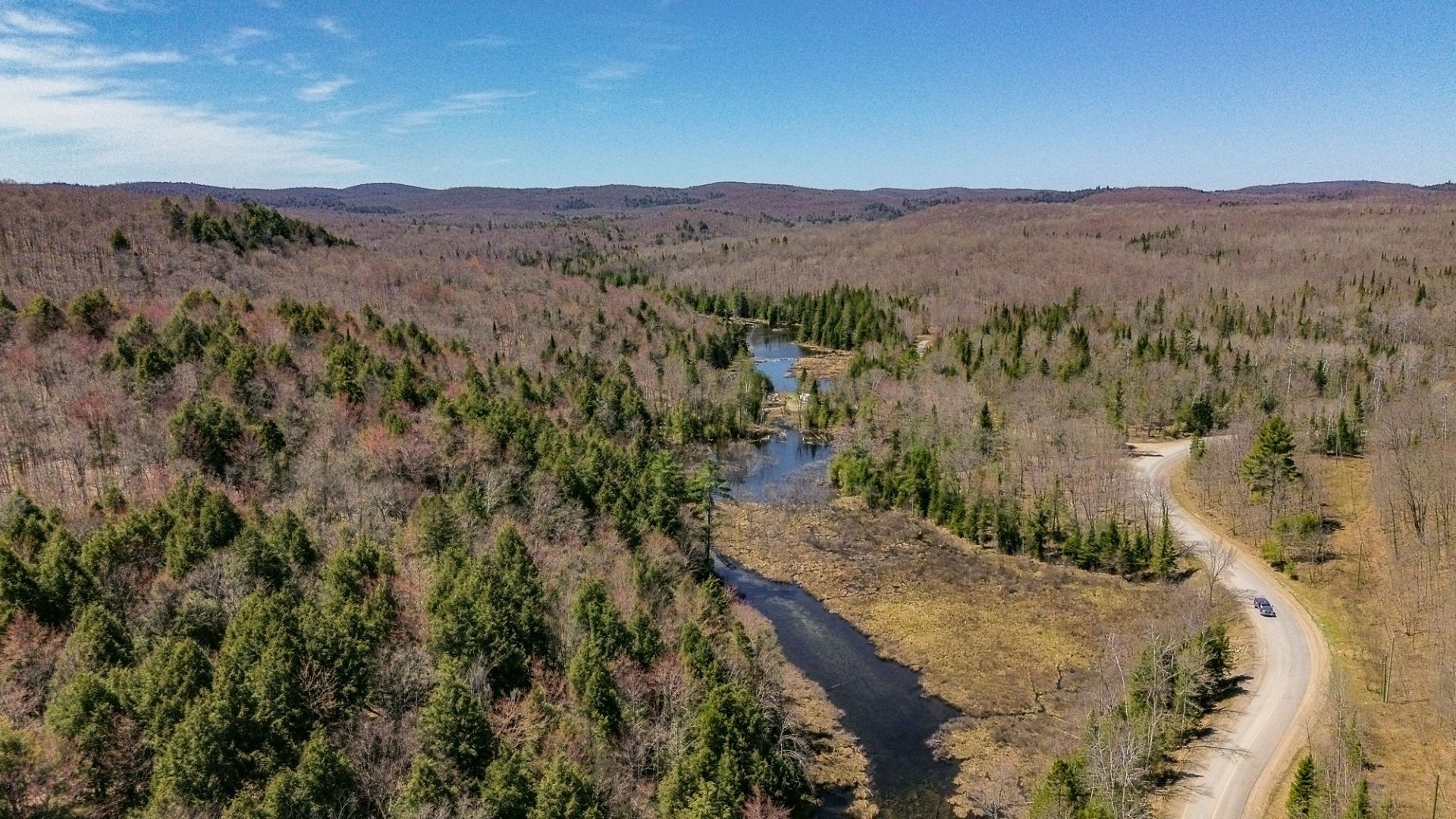 Land in Val-des-Monts 2