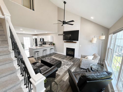 2015 Pauls Ct, Marysville, MI, 48040-2066 | Card Image