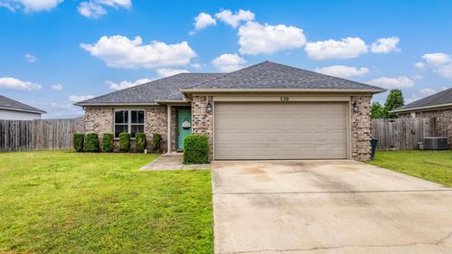 530 Jasper St, Conway, AR, 72032-8007 | Card Image