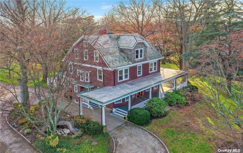 Town Path, Glen Cove, NY 11542