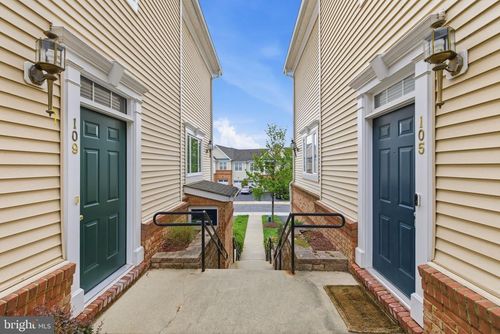 105-43905 Hickory Corner Ter, ASHBURN, VA, 20147-4170 | Card Image
