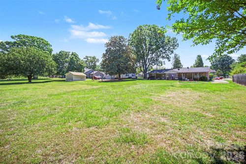 6100/6102 Pleasant Grove Road, Charlotte, NC, 28216 | Card Image