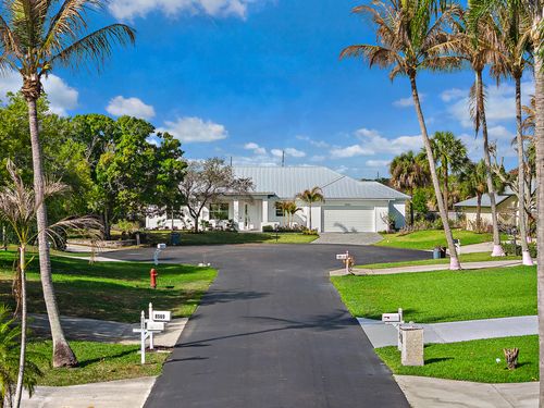 8508 Se Woodwind St, Hobe Sound, FL, 33455-4255 | Card Image