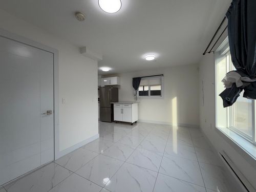 3-1052 E 50th Avenue, Vancouver, BC, V5X1B8 | Card Image