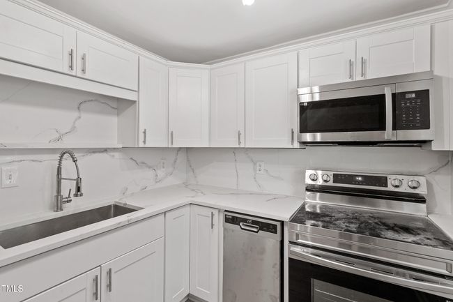 2705 Crest St Apt 3 [2353388]_21 | Image 9
