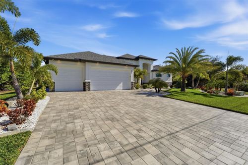 9326 Panama Cir, PORT CHARLOTTE, FL, 33981-5219 | Card Image