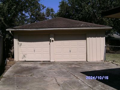 5850 Paisley Street, House other with 3 bedrooms, 2 bathrooms and null parking in Houston TX | Image 3