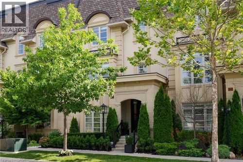 253 Hanover Street, Oakville, ON, L6K0H3 | Card Image