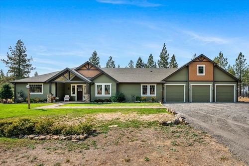 14021 E Nelson Rd, Elk, WA, 99009-5032 | Card Image