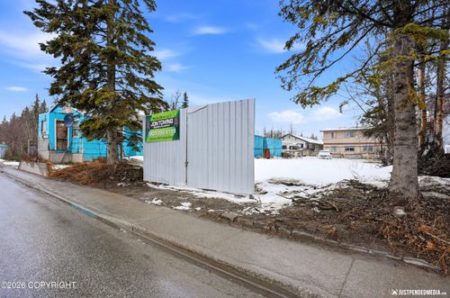L4 B4 Commercial Dr, Anchorage, AK, 99501 | Card Image