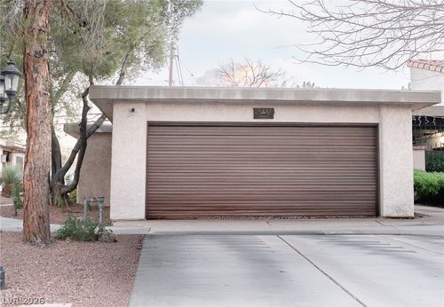 2451 Domingo St, Las Vegas, NV, 89121-4122 | Card Image