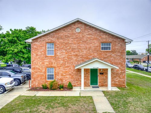 324 S Santa Fe Ave, Norman, OK, 73069-5602 | Card Image