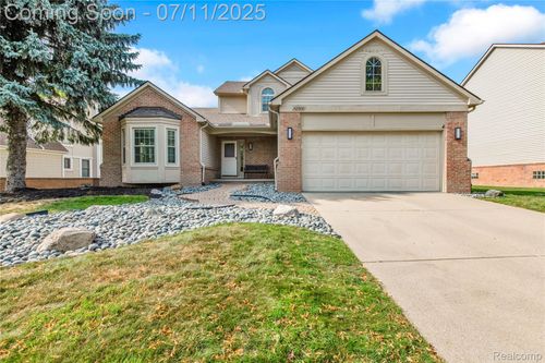 42984 Sandstone Dr, Novi, MI, 48377-2717 | Card Image
