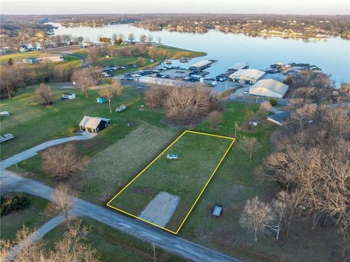 Lot 2901 Whitecap Dr, Gallatin, MO, 64640 | Card Image