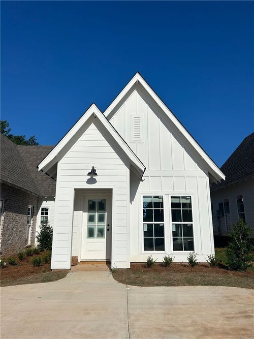 1042 Hunters Way, OPELIKA, AL, 36801-6648 | Card Image