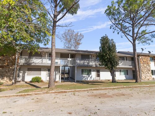 unit-204-102 Harbor Dr, Runaway Bay, TX, 76426-9702 | Card Image