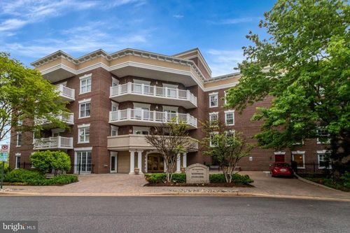 402-1201 N Nash St, ARLINGTON, VA, 22209-3695 | Card Image